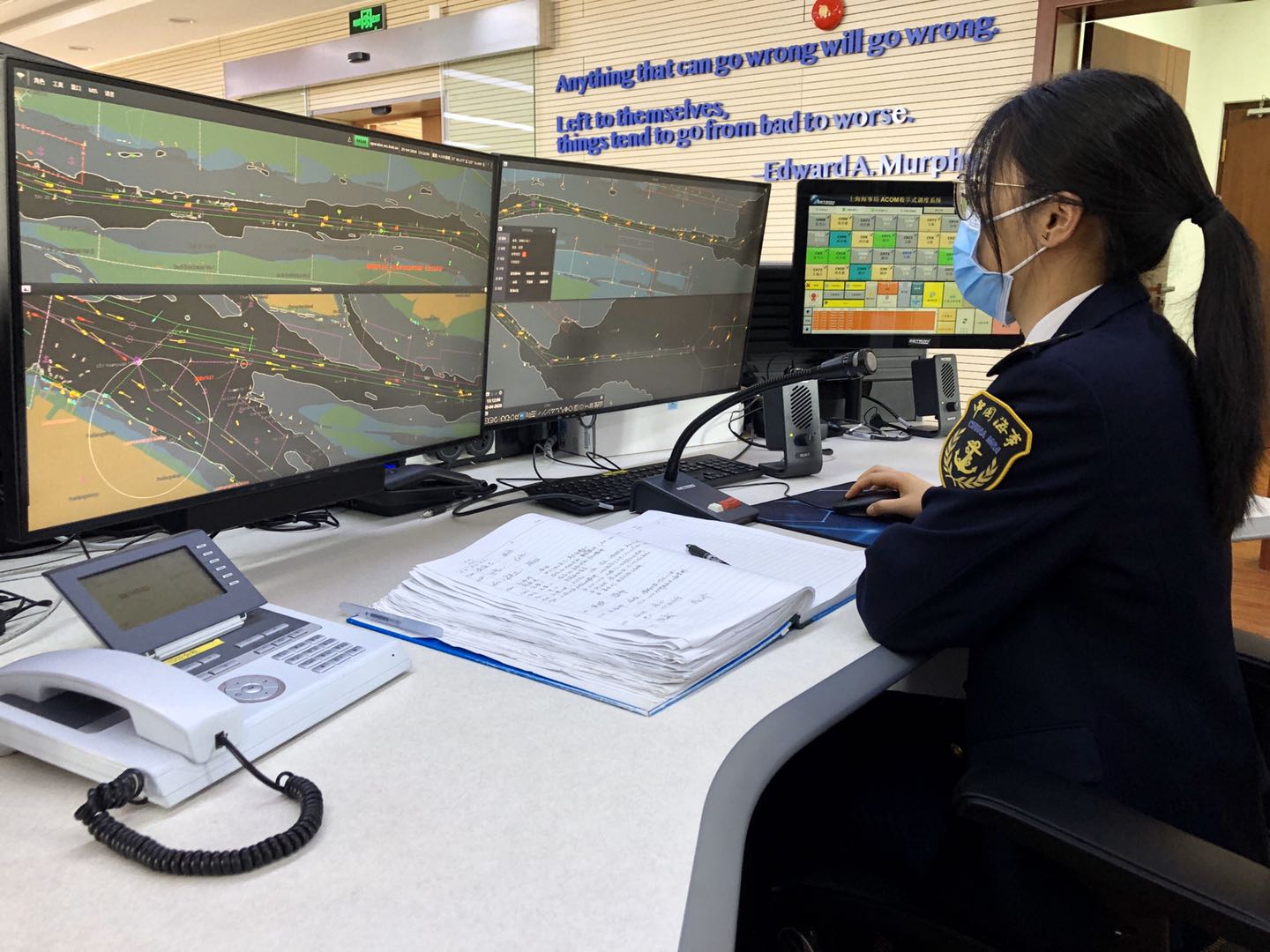 裝載8萬方LNG船優先進港 上海海事開辟復工復產“綠色通道”與船員培訓新實踐